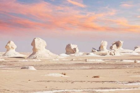 Overnight trip to Bahariya Oasis and white desert from Cairo